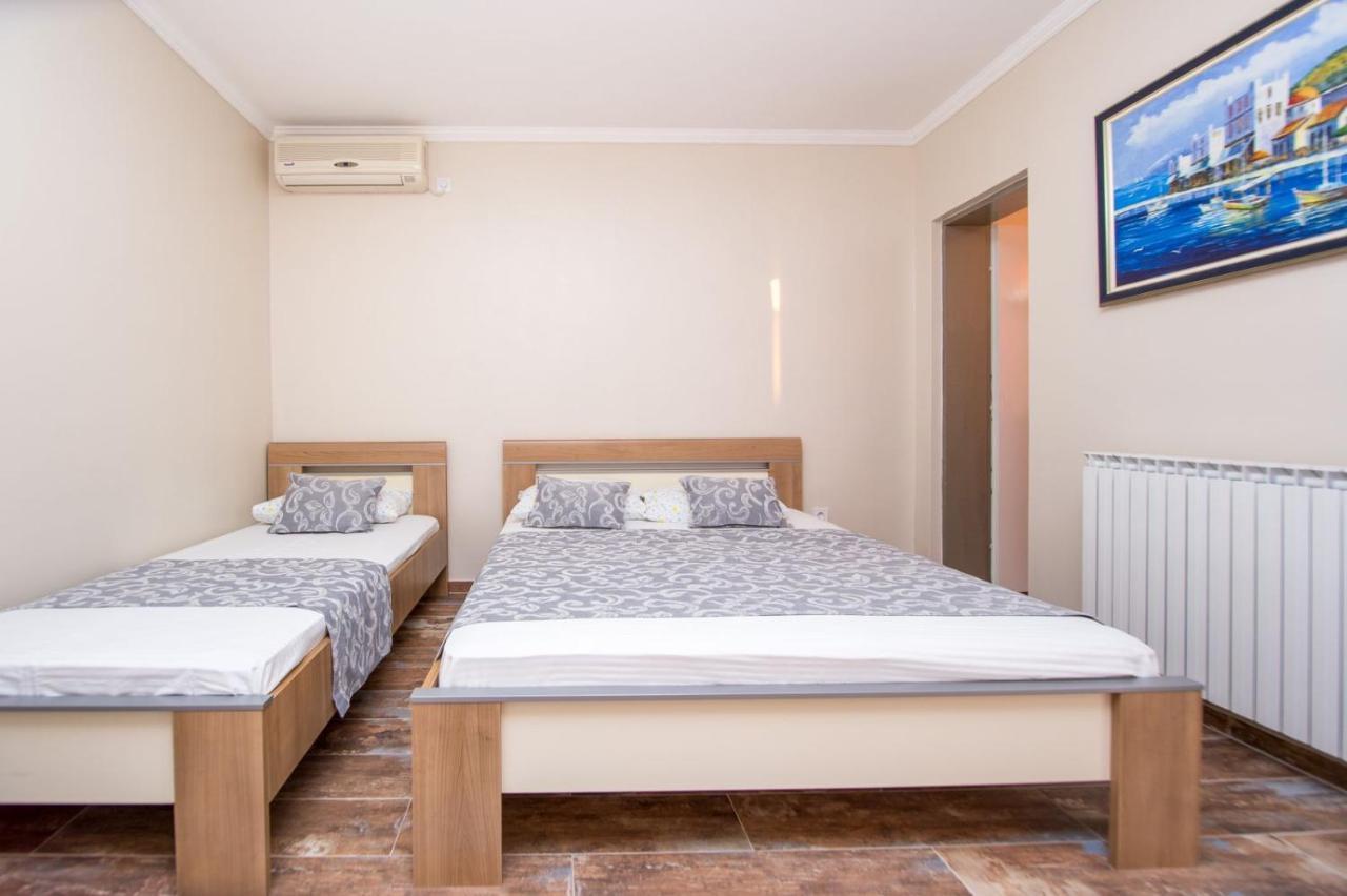 Acika Apartments Rafajlovići Exterior foto